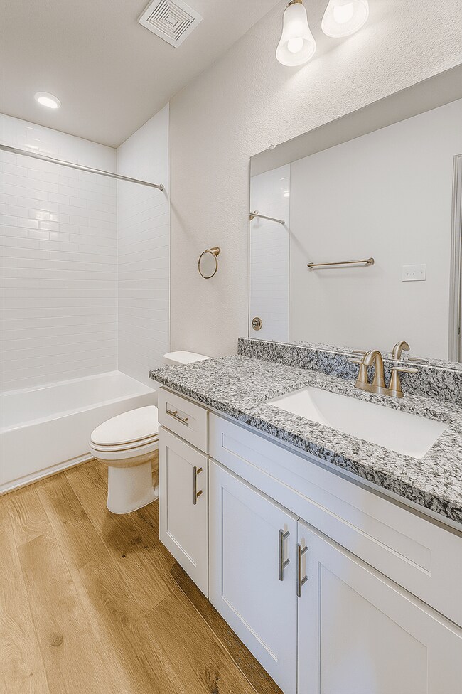 Building Photo - 10292 Bayou Oaks Dr