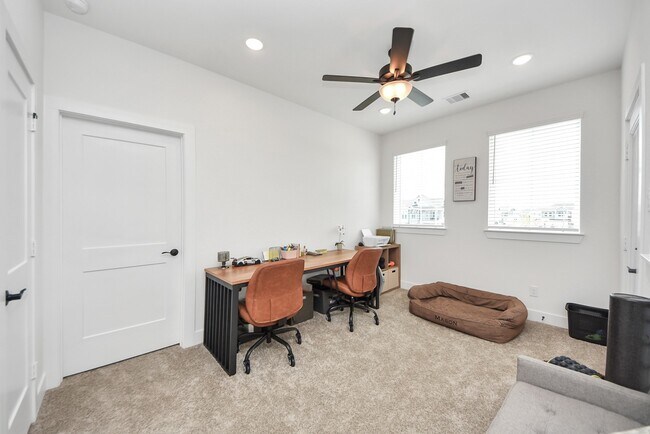 Building Photo - 21202 Fiery Skipper Dr