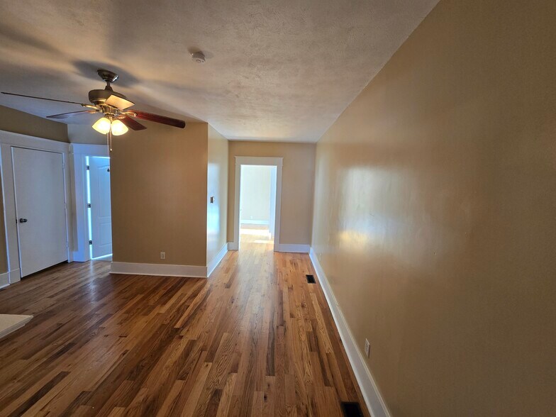 Building Photo - 3 Lehrman Way