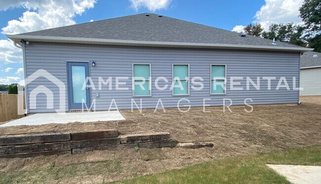 Building Photo - Home for Rent in Thorsby, AL!!! Available to View Now!!!