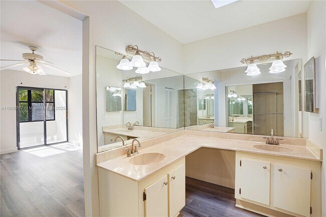 Building Photo - 3570 Magellan Cir