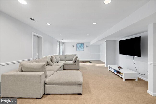 Building Photo - 6367 Etheridge Ln