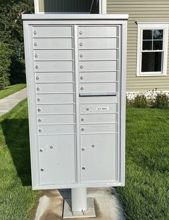 Building Photo - 949 State Rd