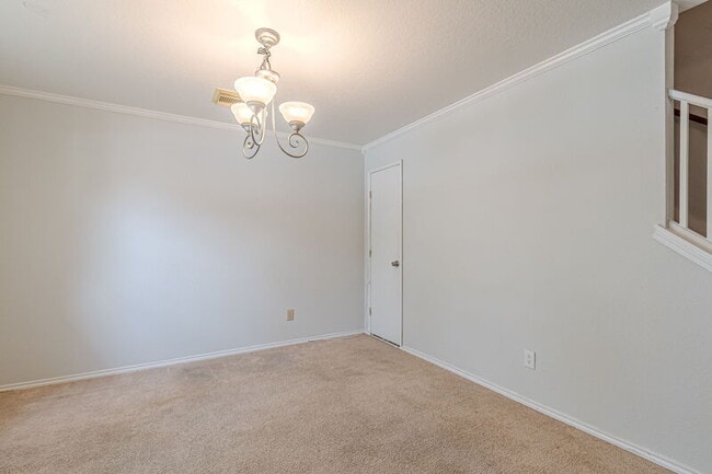 Building Photo - 164 Springtree Hollow