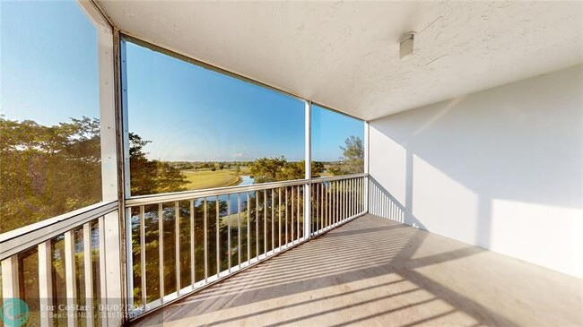 Building Photo - 3080 N Course Dr