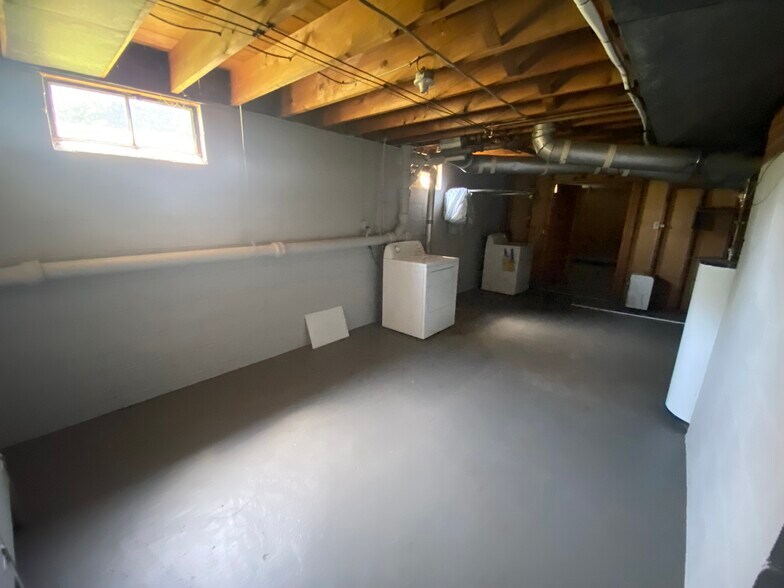 Building Photo - 5920 Island Dr NW