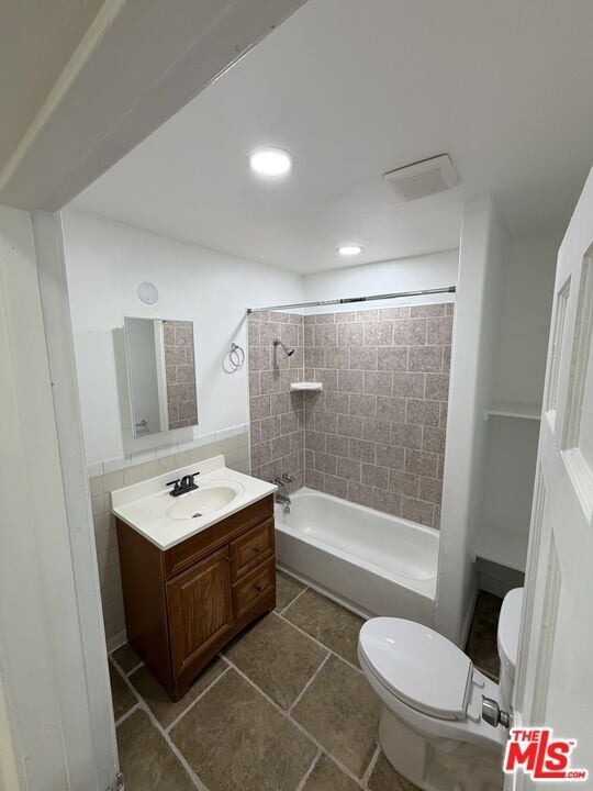 Building Photo - 120 N Ave 25