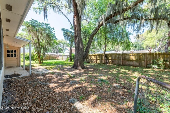 Building Photo - 1159 Green Cay Ave