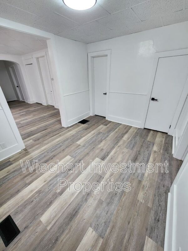 Building Photo - 1178 W Wayne St