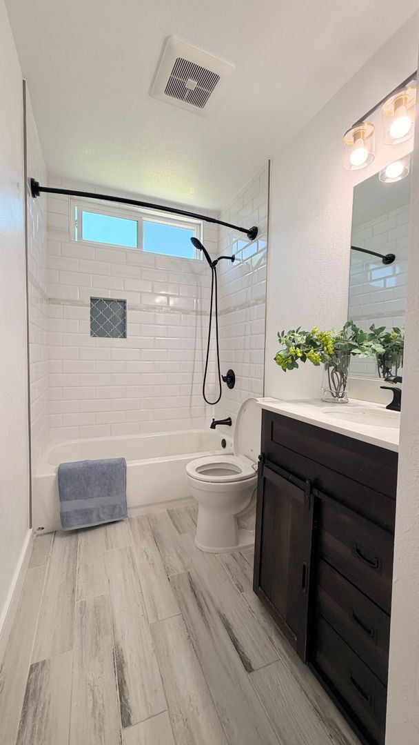 Building Photo - 8861 La Zana Ct