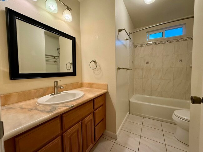 Building Photo - 10191 Yoshino Pl