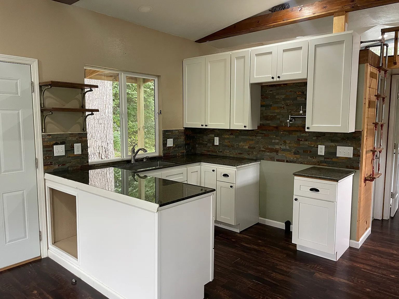 Building Photo - 8192 MO-176