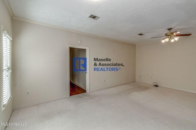 Building Photo - 3 Bed/2 Bath Home in Castlewoods in Brandon