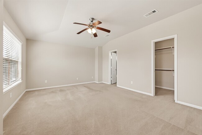 Building Photo - 19662 Little Pine Ln