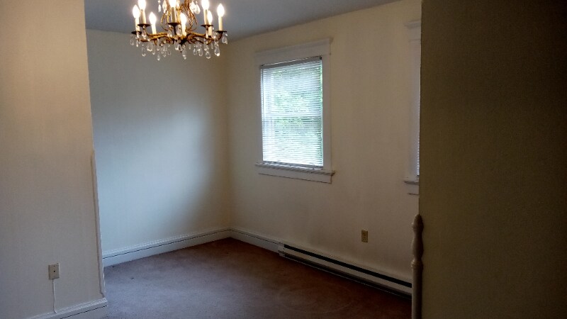 Building Photo - W. W 9th Ave