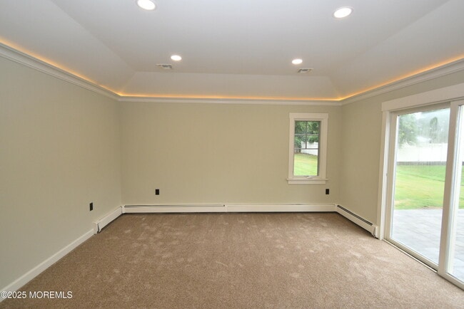 Building Photo - 324A Broad St
