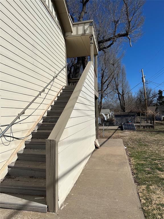 Building Photo - 1221 W London St