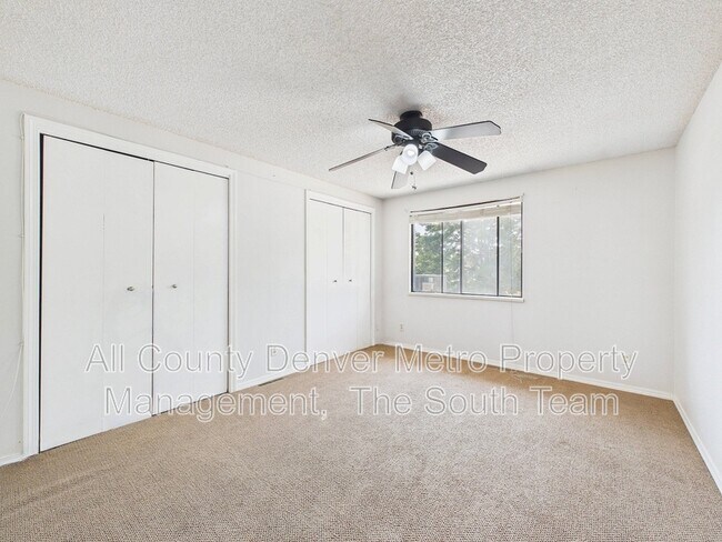 Building Photo - 11555 W 70th Pl