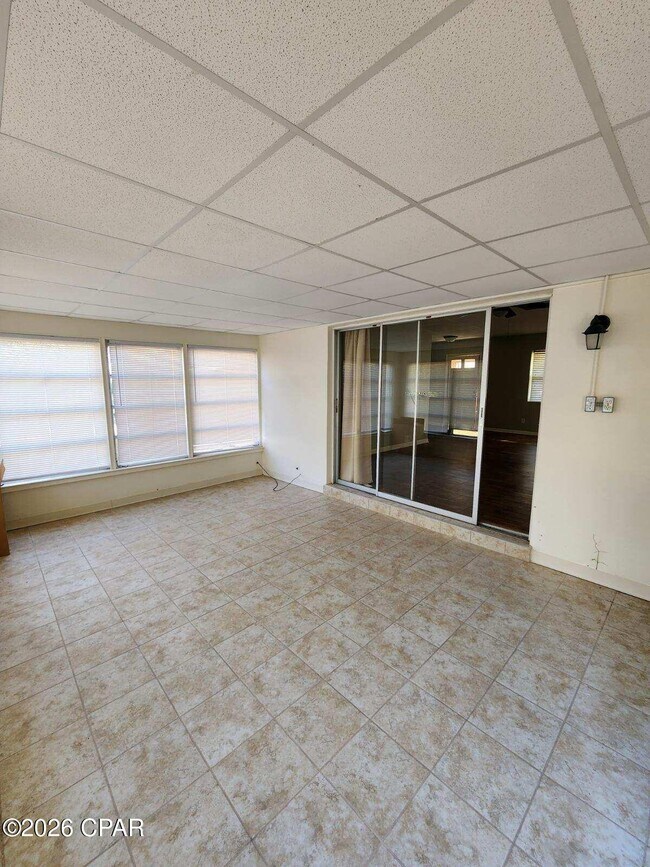 Building Photo - 2086 Morven St
