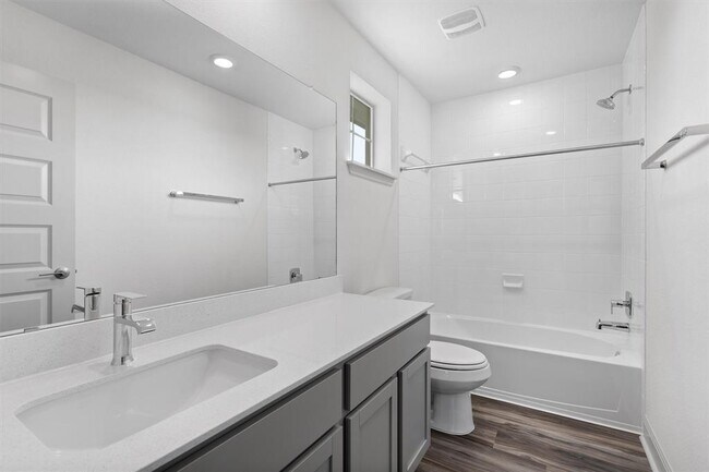 Building Photo - 16508 Coratina Dr