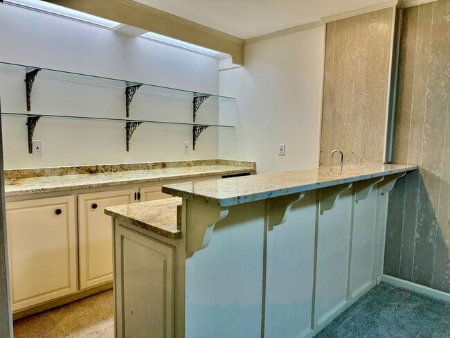 Building Photo - Nice 4BR Home in Perfect Location