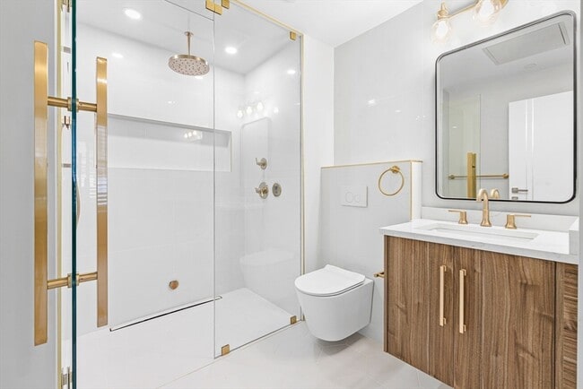 Building Photo - 1 Cedar St