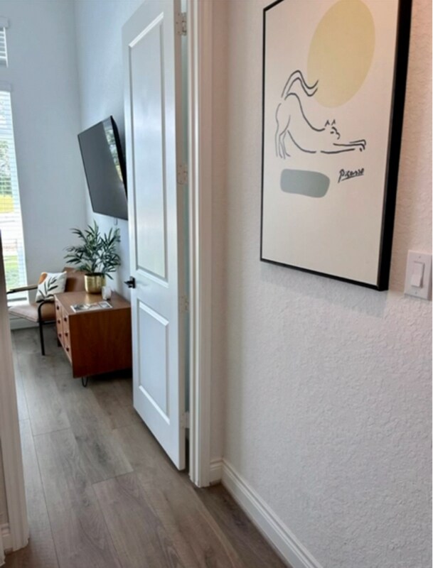 Building Photo - 272 Navarro