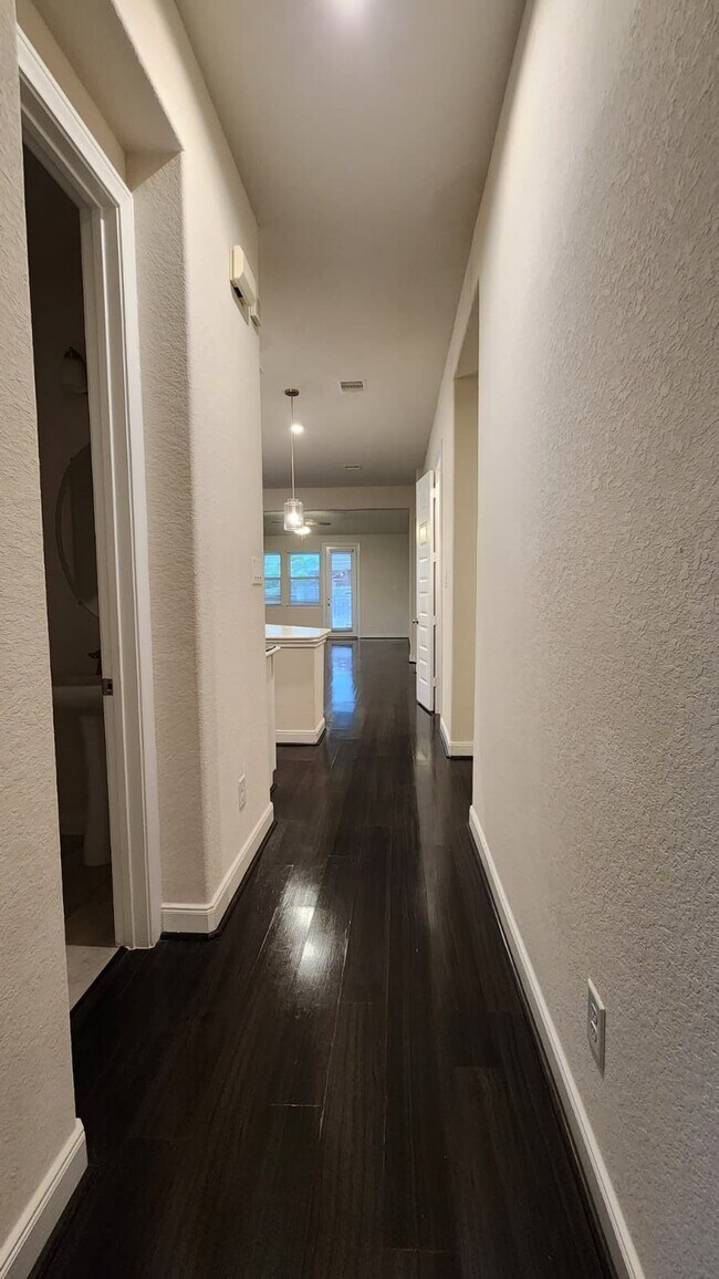 Building Photo - 19834 La Portada Dr