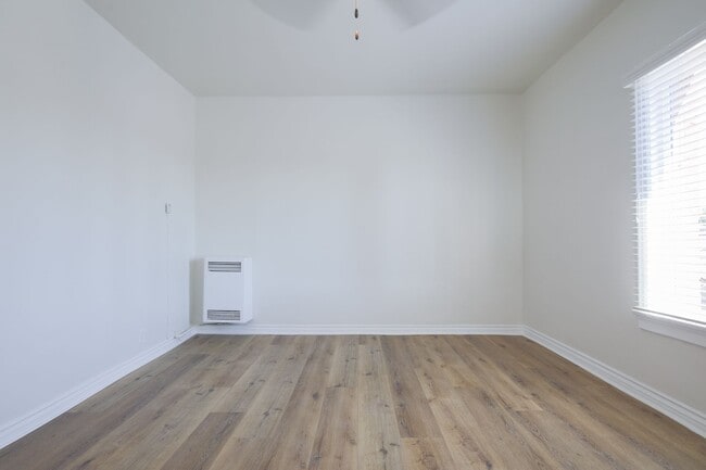 Floorplan - Beautiful Newly Renovated Apartment in Koreatown