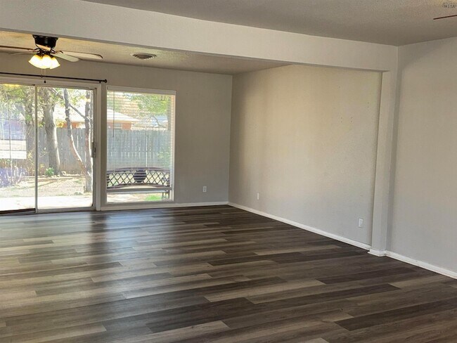 Building Photo - 4205 York St