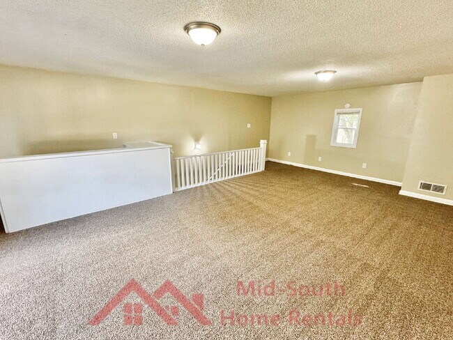 Building Photo - 2452 Debby Dr