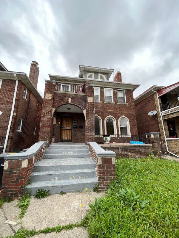 Primary Photo - 3224 Calvert Ave