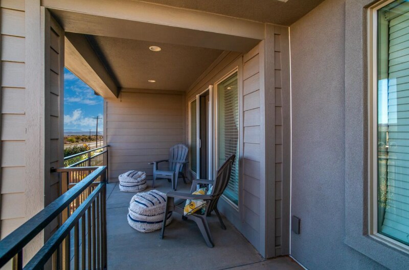 Building Photo - 350 W Old Hwy 91