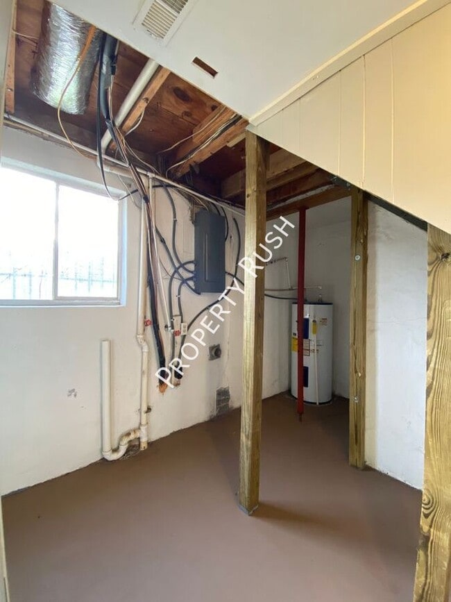 Building Photo - 7728 Nautical Way