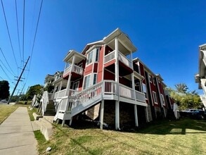 Building Photo - 1049 N Leverett Ave