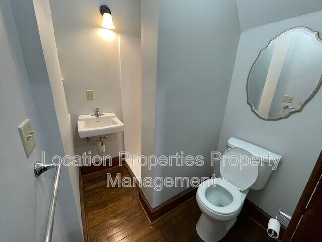 Building Photo - 437 Ohio St
