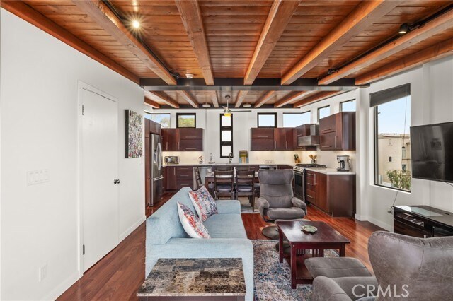 Building Photo - 925 Monterey Blvd