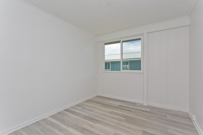 Building Photo - Lower Makakilo - Stunning Fully Remodeled ...