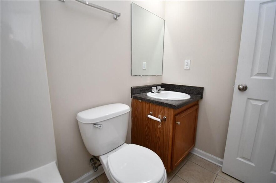 Building Photo - 639 Mill Stone Bluff