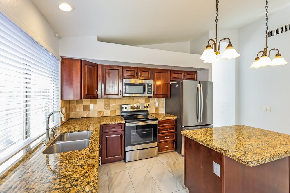 Building Photo - 6490 W Wahalla Ln