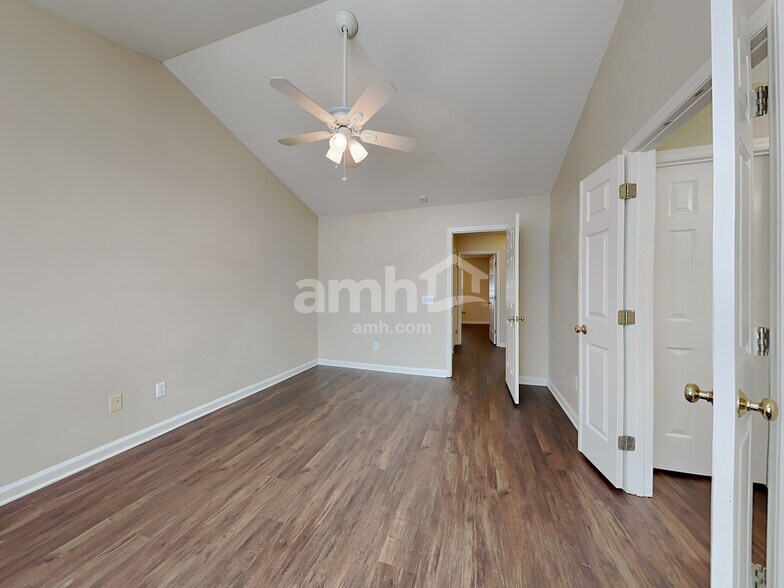 Building Photo - 3702 Tuxford Ln