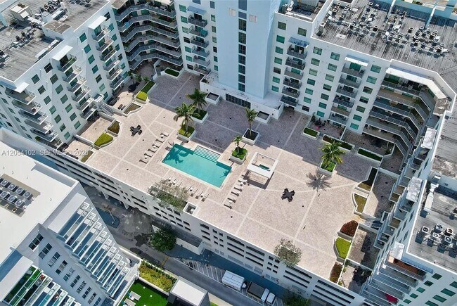 Building Photo - 140 S Dixie Hwy