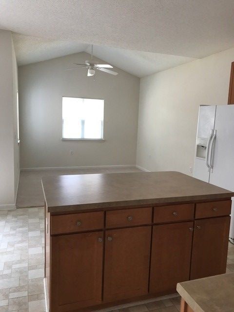 Building Photo - Spacious 3BR, 2.5BA Townhome in Chapel Hill