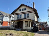 Building Photo - 2218 Highland Ave