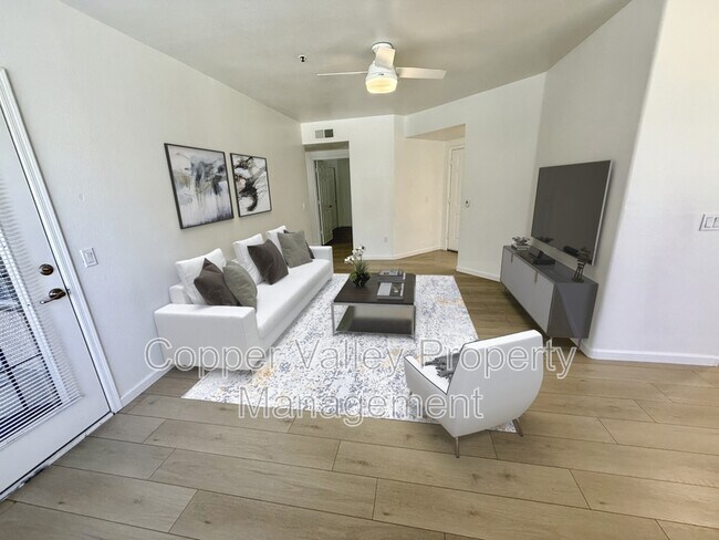 Building Photo - 4925 E Desert Cove Ave