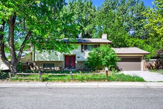 Building Photo - 104 East St