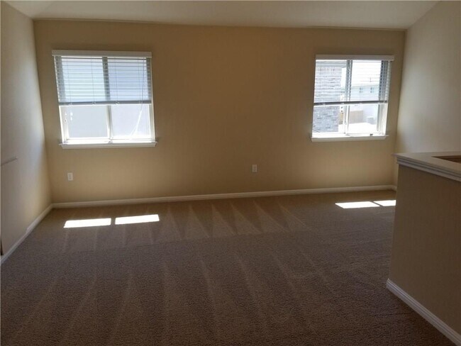 Building Photo - 1448 Brooks Way