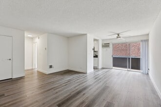 Building Photo - Victoria Apartments