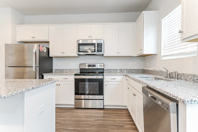 Building Photo - 241 Clydesdale Cir