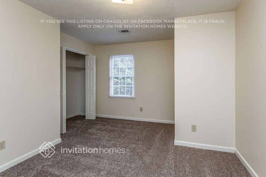 Building Photo - 321 Honey Creek Rd SE